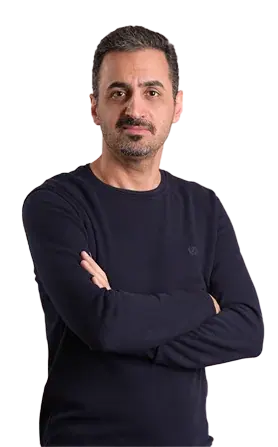تصویر علیرضا عبدالمحمدی، مدرس ادبیات فارسی