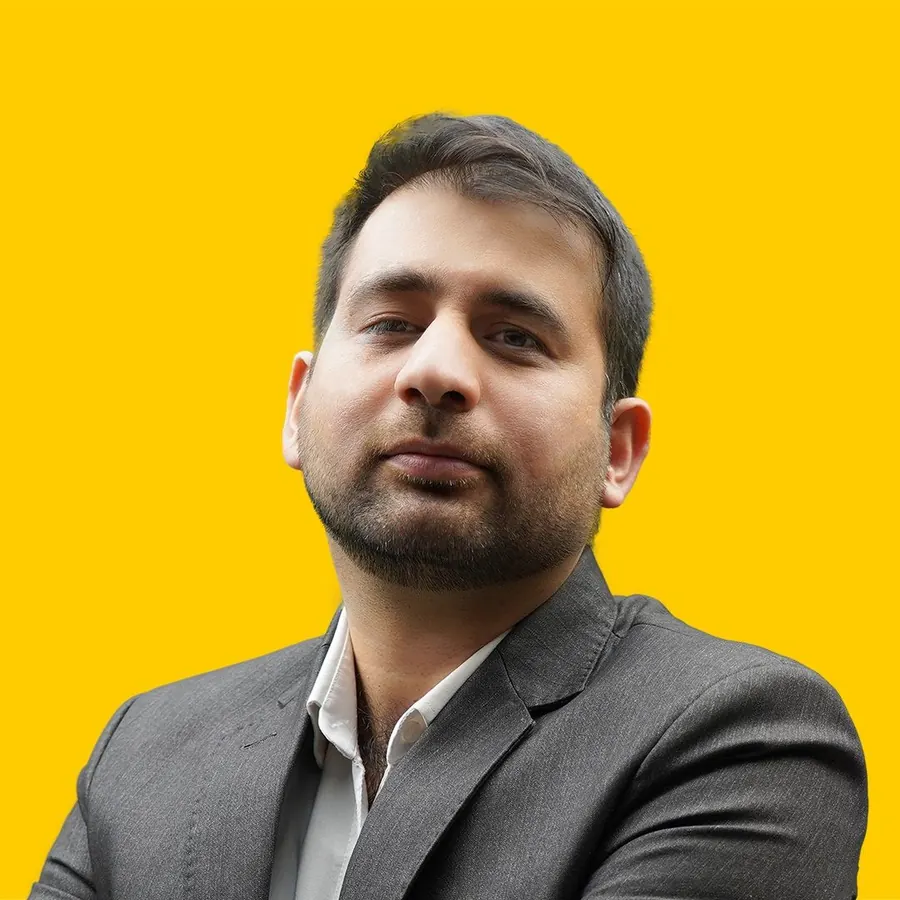 تصویر حسین ذبحی تفت، مدرس زیست‌شناسی