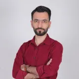 تصویر محمد ساکی، مدرس فیزیک