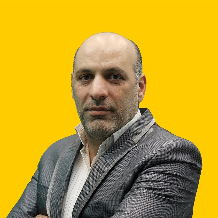 تصویر محسن معینی، مدرس شیمی