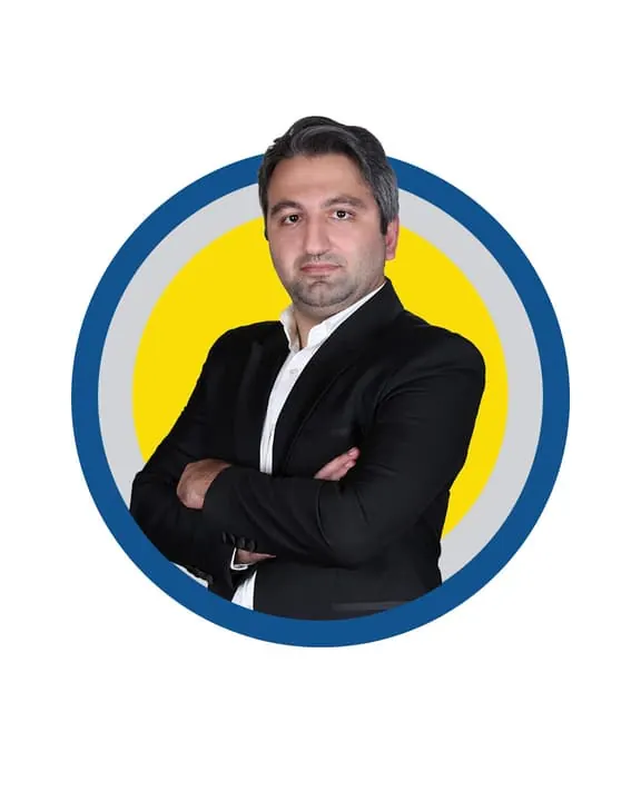 تصویر رضا طهرانچی، مدرس شیمی