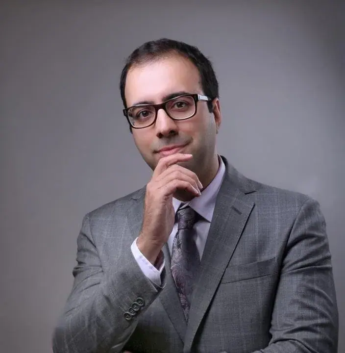 تصویر شهاب اناری، مدرس زبان انگلیسی