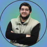 تصویر یوسف قوامی، مدرس هندسه و گسسته