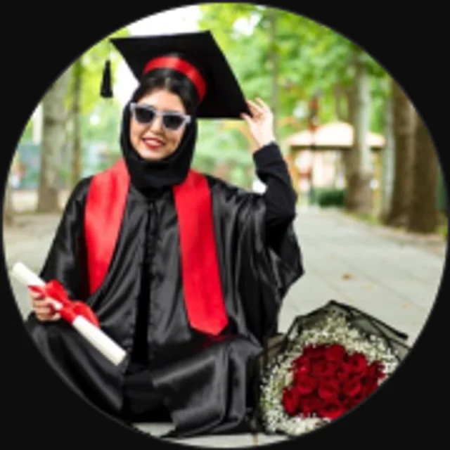 تصویر زهرا سلمانی، مدرس فلسفه و منطق
